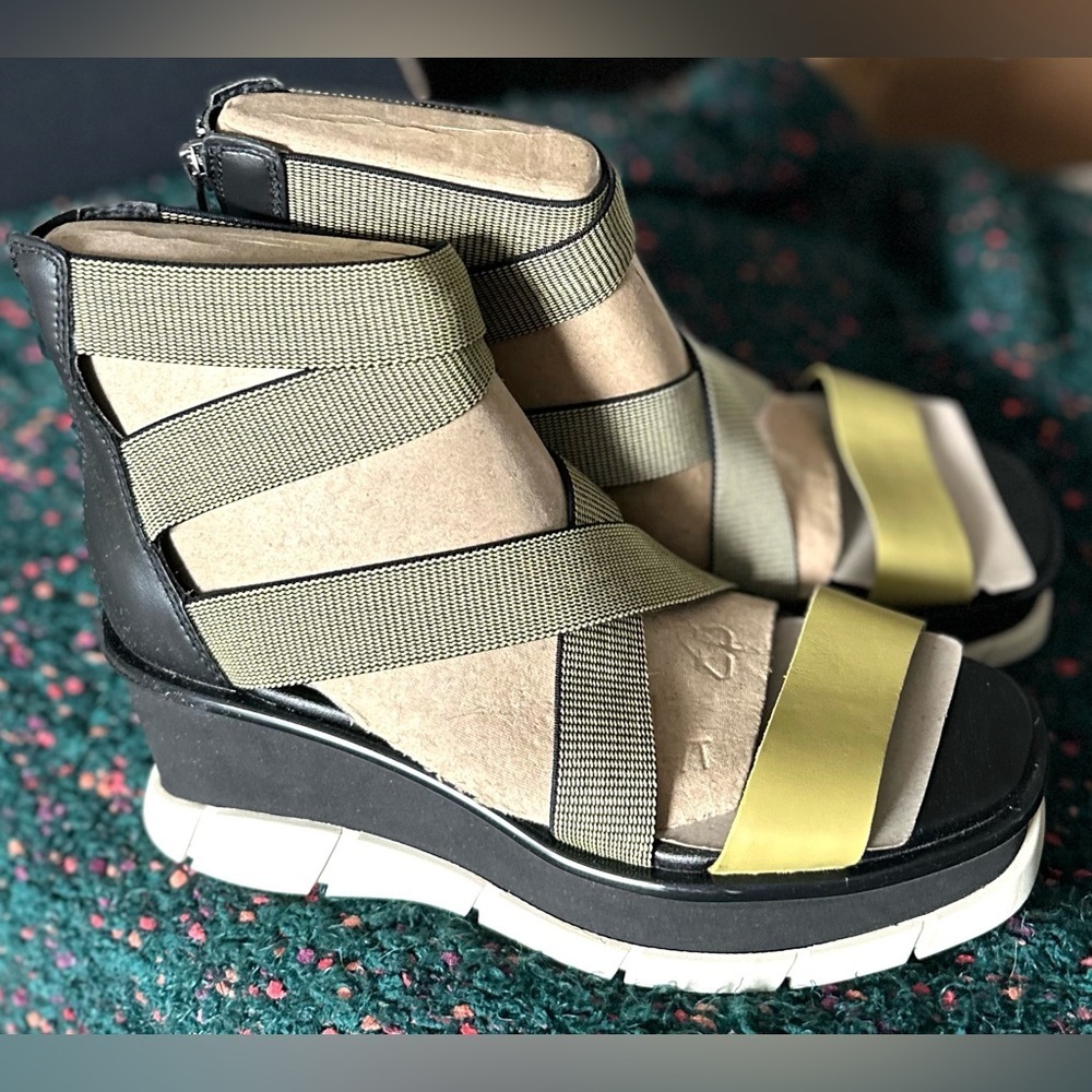Sorel Joanie III Sport Wedge Sandals Olive NWT 7.5 Comfort Platform - Picture 12 of 14